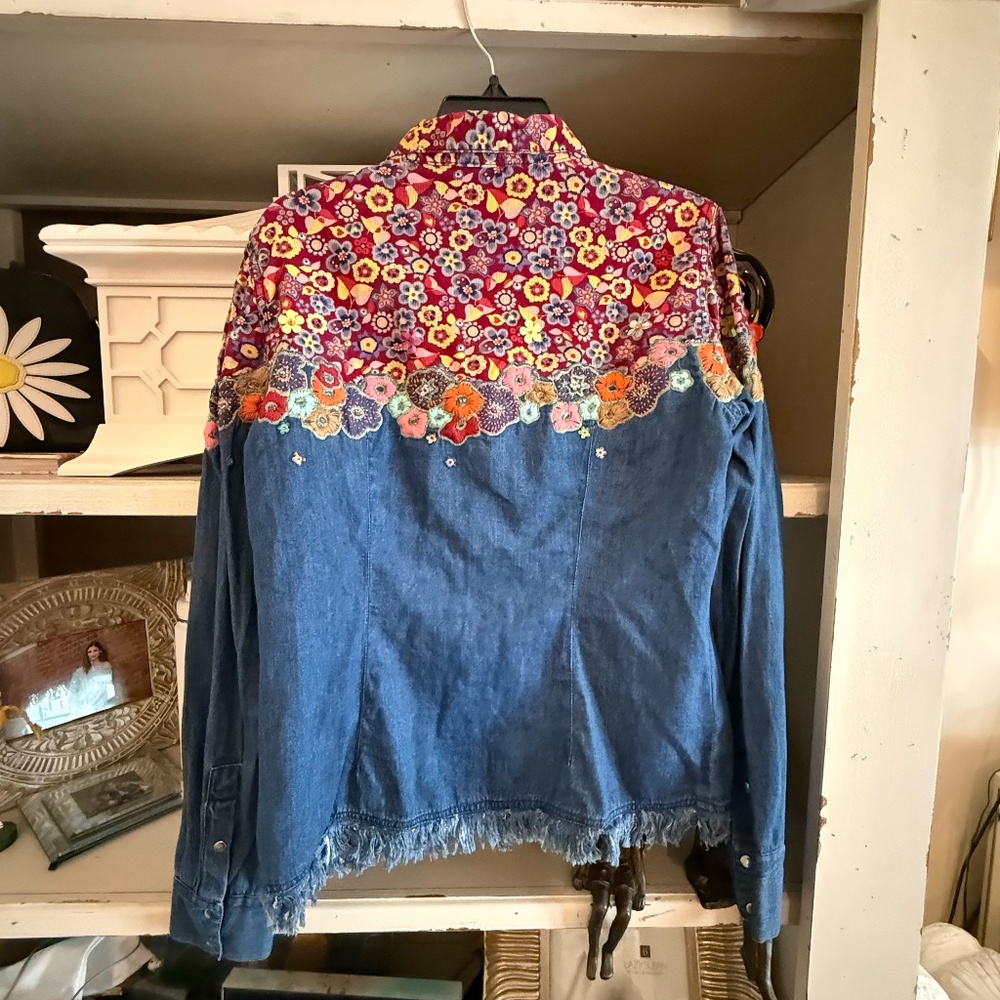 Oilily size 42 denim floral jacket fringe bottom blouse  - Picture 4 of 4